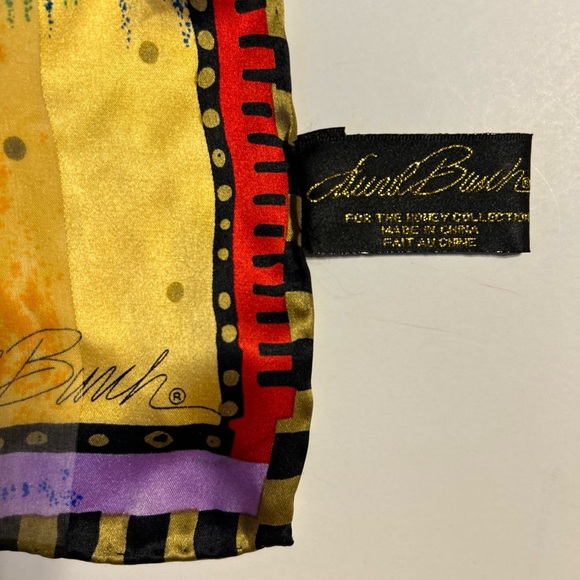 Laurel Burch Harmony Under The Sun Silk Scarf Square 100% Silk Vibrant 20” X 20” - Picture 4 of 6